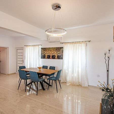 Istron Mirabella Villas 外观 照片